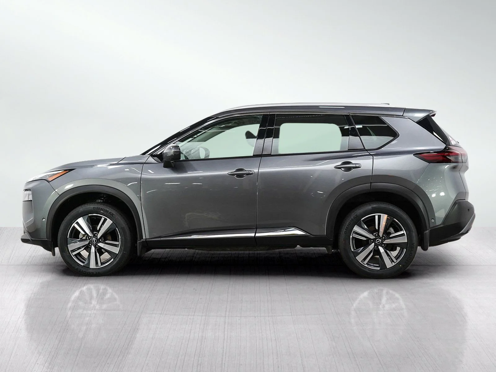 Used 2023 Nissan Rogue SL with VIN 5N1BT3CB9PC822993 for sale in Burnsville, Minnesota