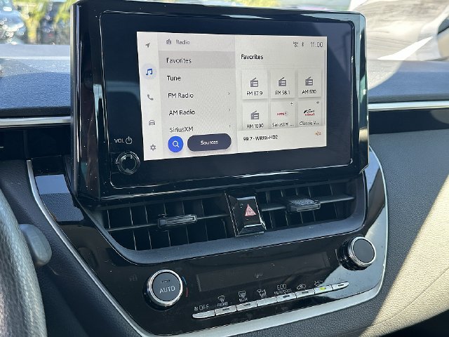 Used 2023  Toyota LE image 28
