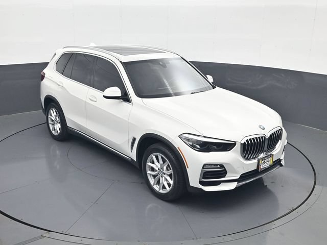 Used 2021 White BMW xDrive40i image 15
