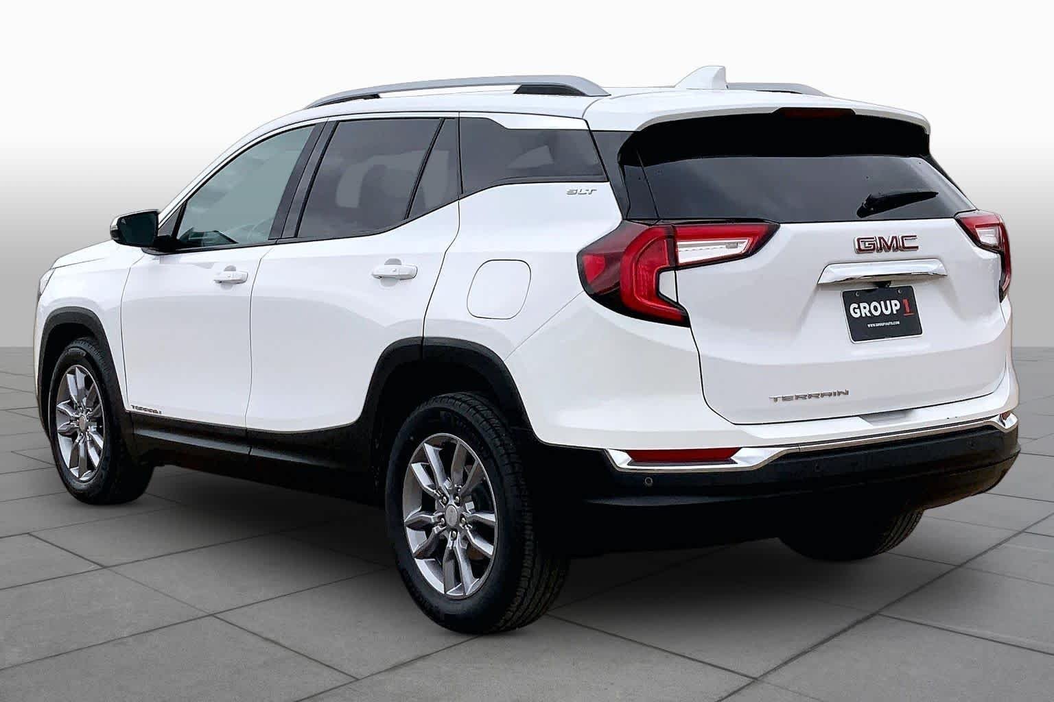 Used 2022 Summit White GMC SLT image 12