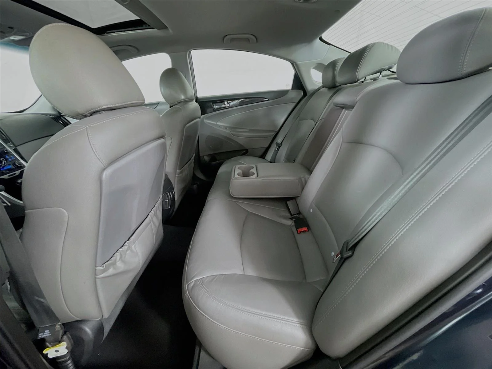 Used 2013 Pacific Blue Pearl Hyundai Limited PZEV image 25