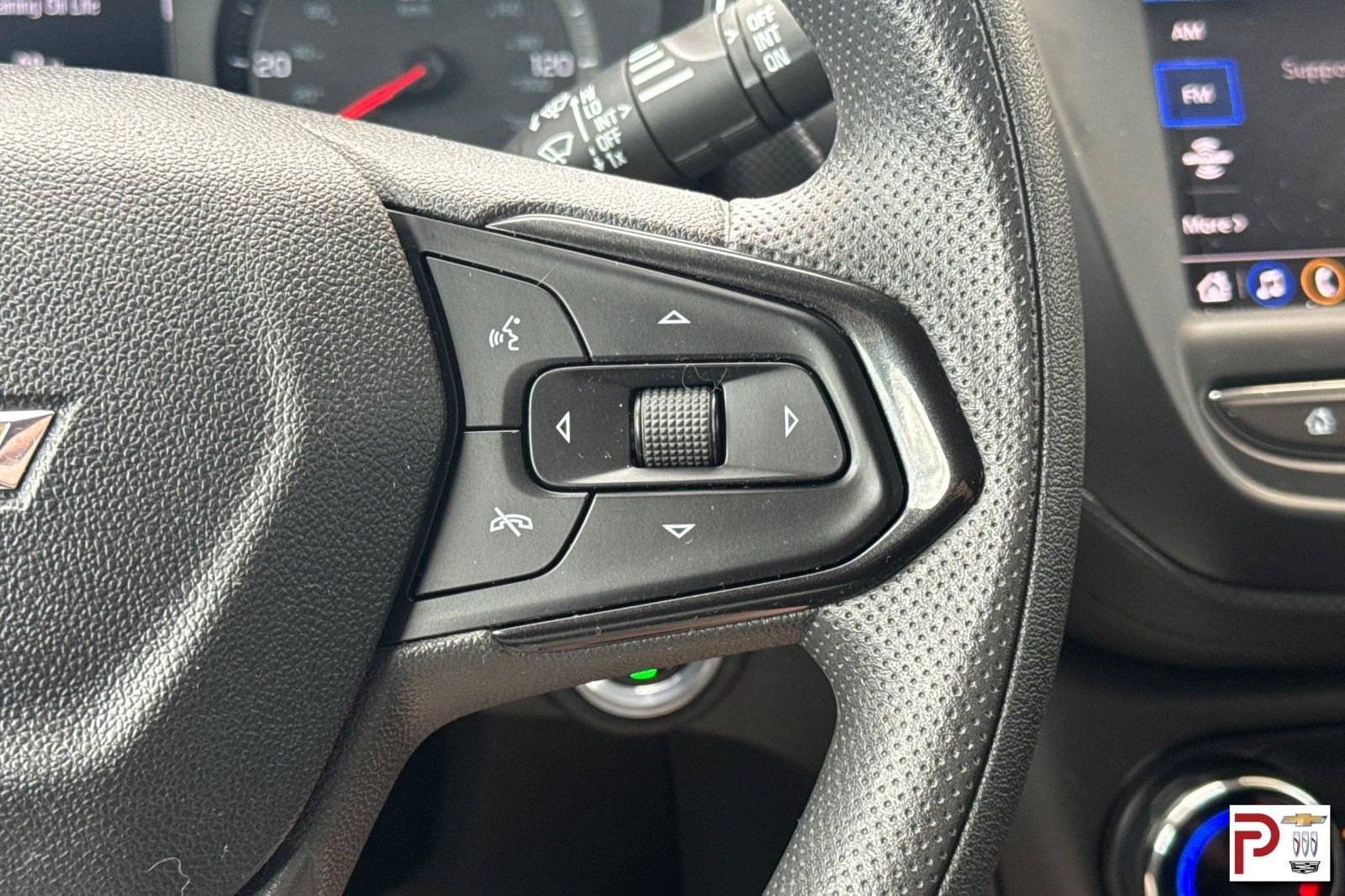 Used 2023 Gray Chevrolet LT image 27