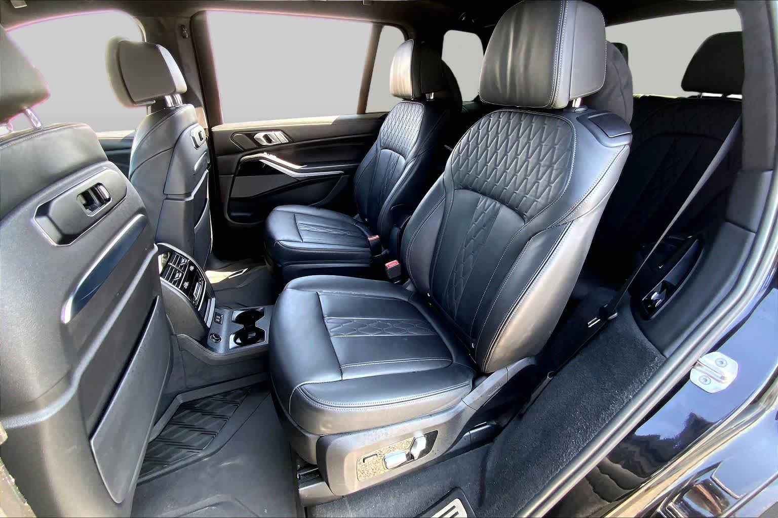 Used 2023 Black Sapphire Metallic BMW xDrive40i image 20