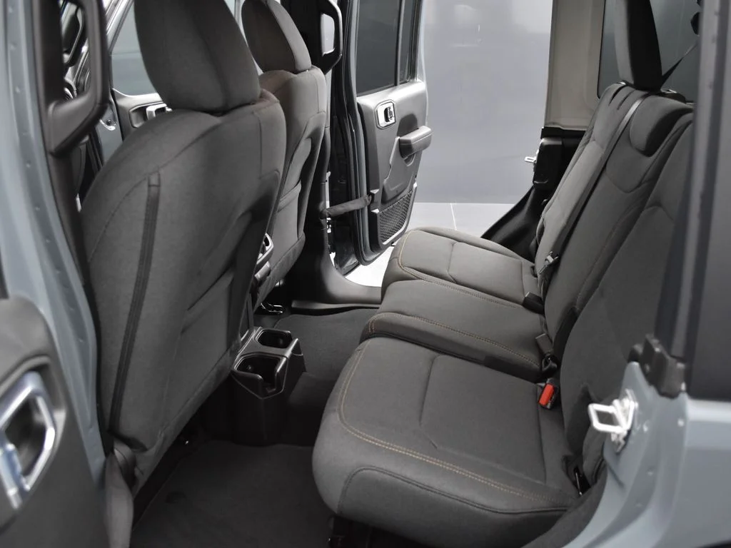 New 2026 Anvil Clearcoat Jeep Sport S image 19