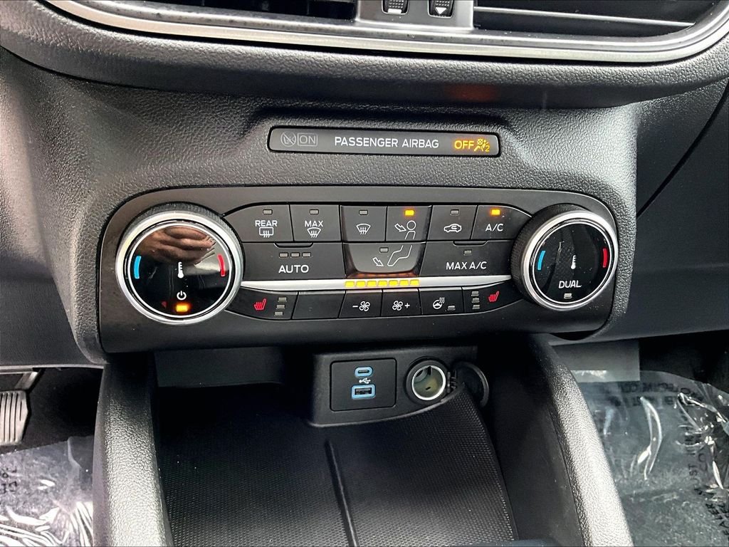 Used 2023 White Metallic Ford Active image 26