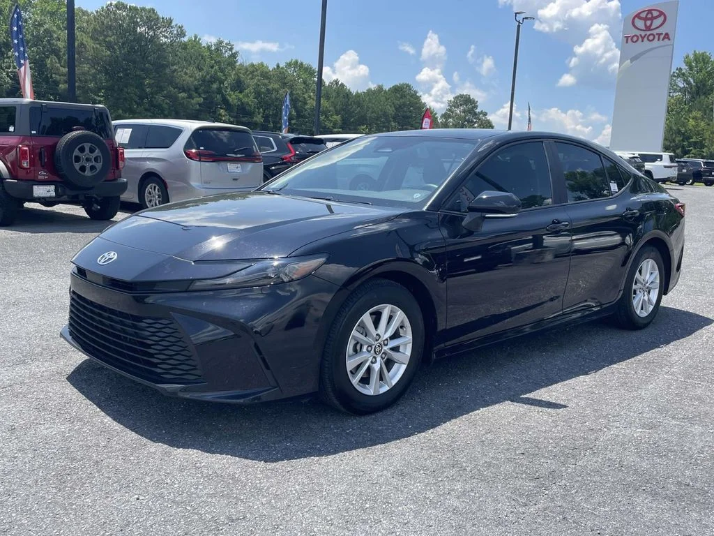 Used 2025 Midnight Black Metallic Toyota LE image 5