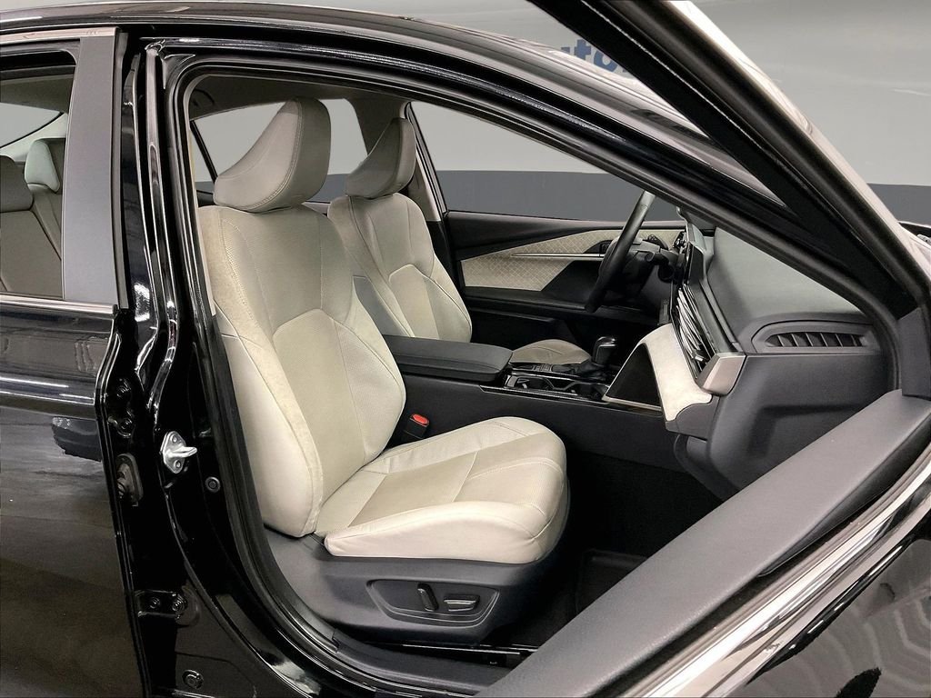 Used 2025 Black Toyota XLE image 10