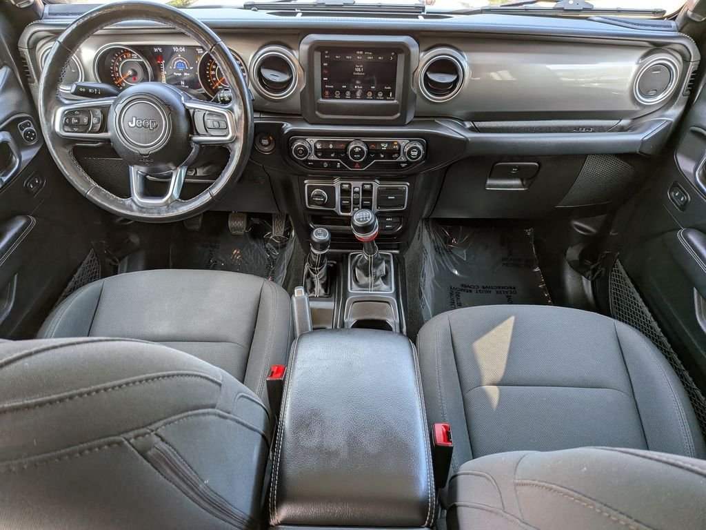 Used 2018 Gray Jeep Unlimited Sahara image 5