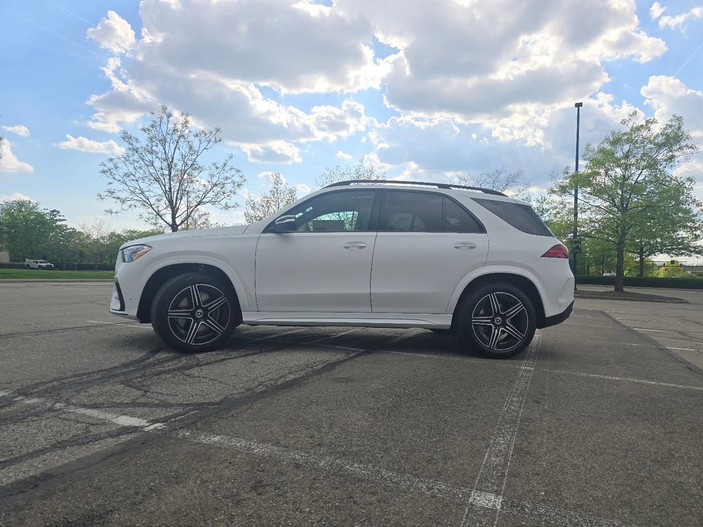 New 2026 MANUFAKTUR Moonlight White Magno Mercedes-Benz GLE 450 image 52
