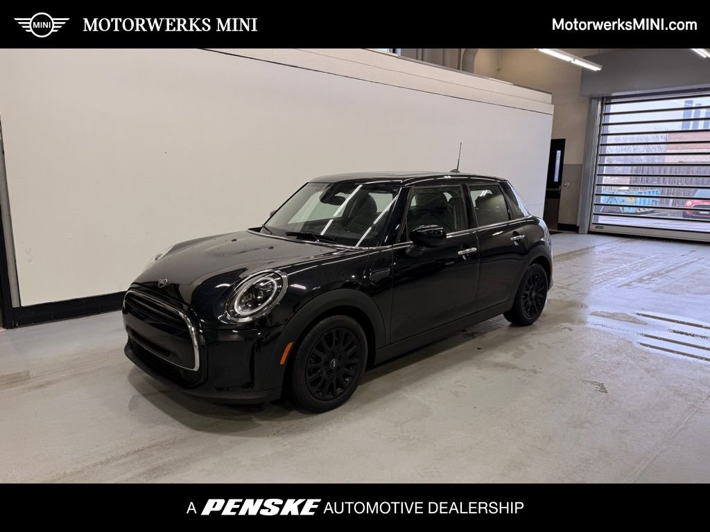 2024 MINI Hardtop 4 Door Base