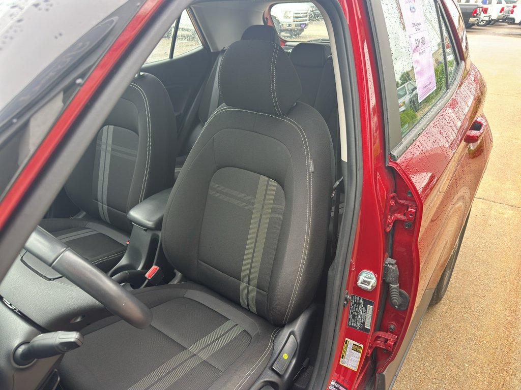 Used 2025 Ultimate Red Hyundai SEL image 26