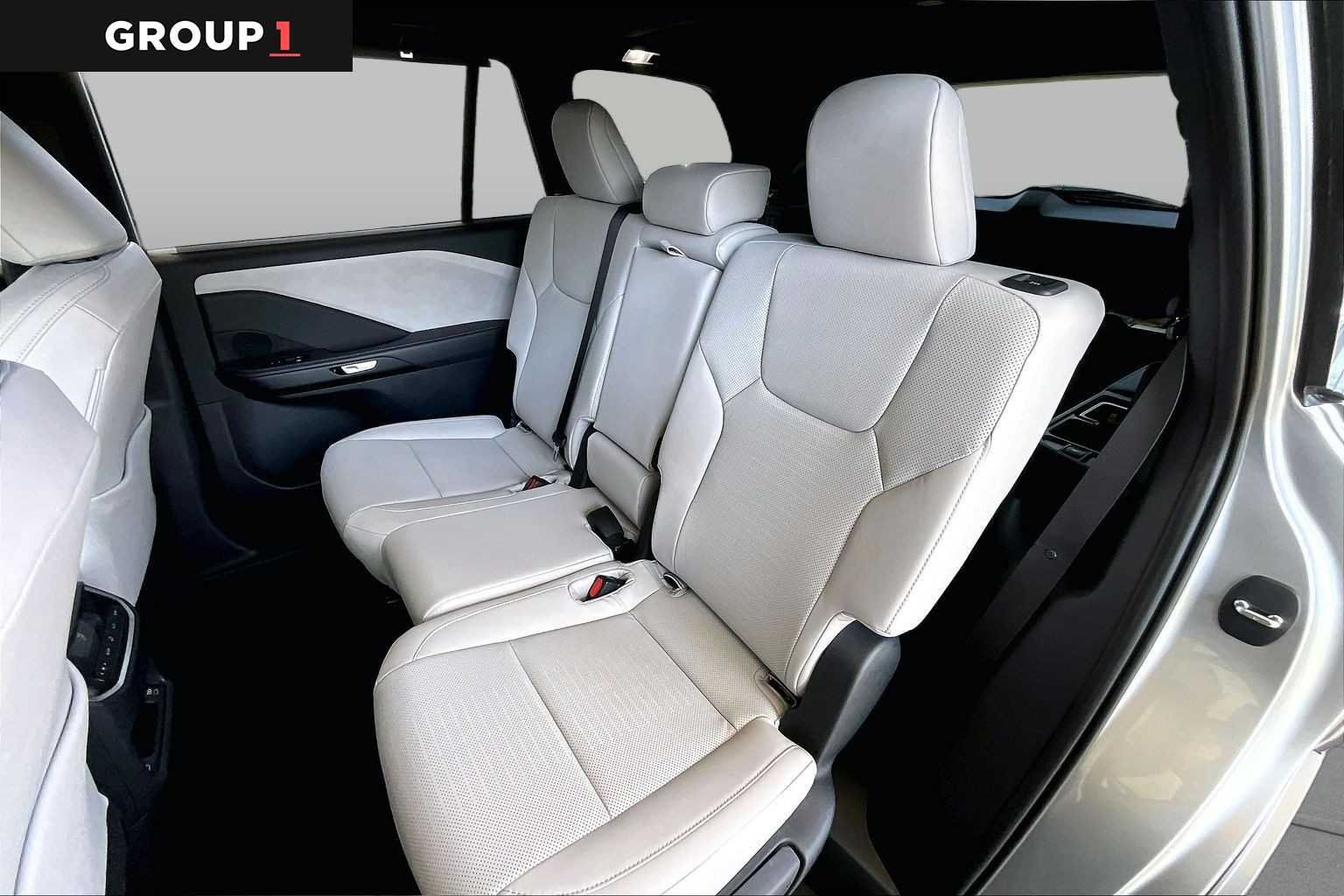 Used 2026 CELESTIAL SILVER Lexus Premium image 18