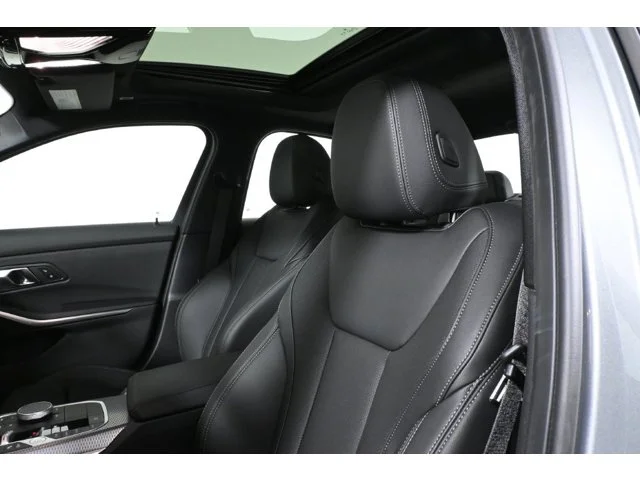 New 2026 Skyscraper Grey Metallic BMW 330i xDrive image 15