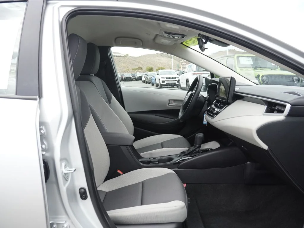 Certified Used 2025 Silver Toyota LE image 25