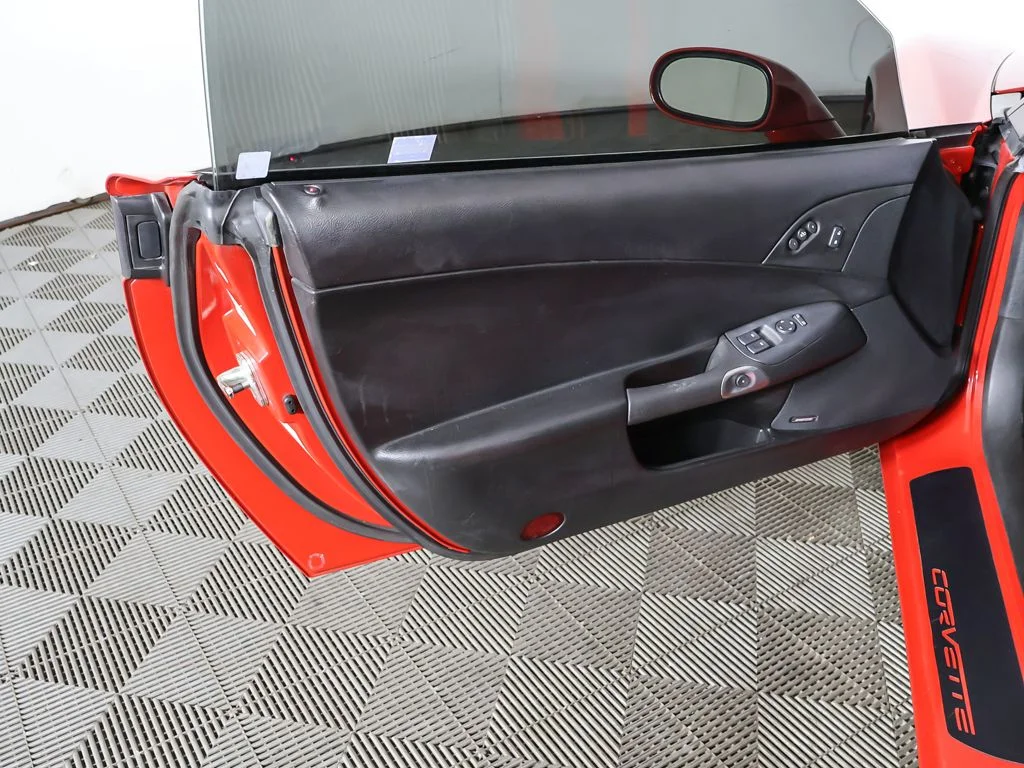 Used 2006 Red Chevrolet Base image 18