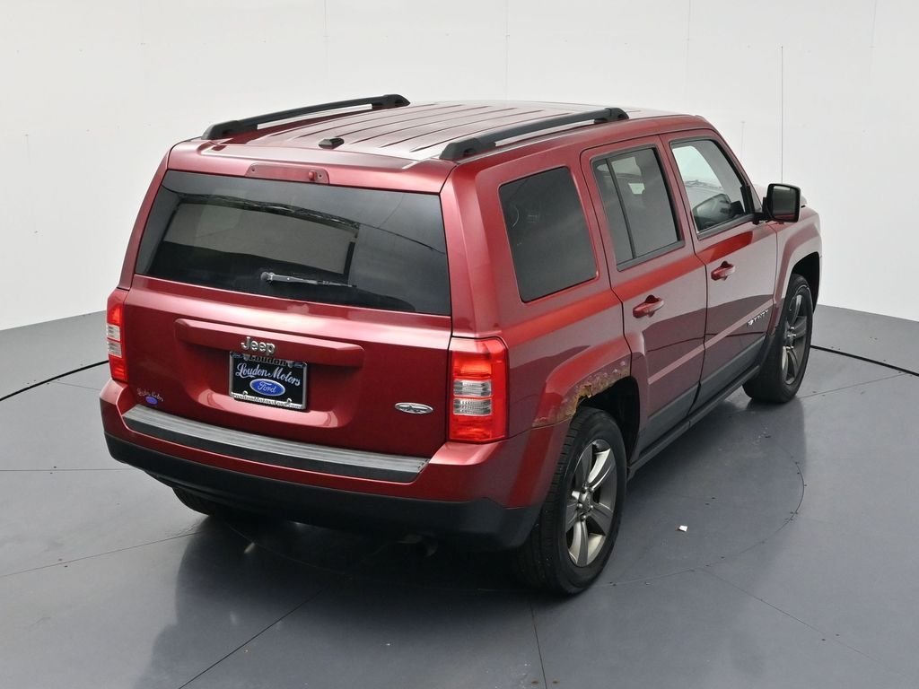 Used 2014 Deep Cherry Red Crystal Pearlcoat Jeep Latitude image 38