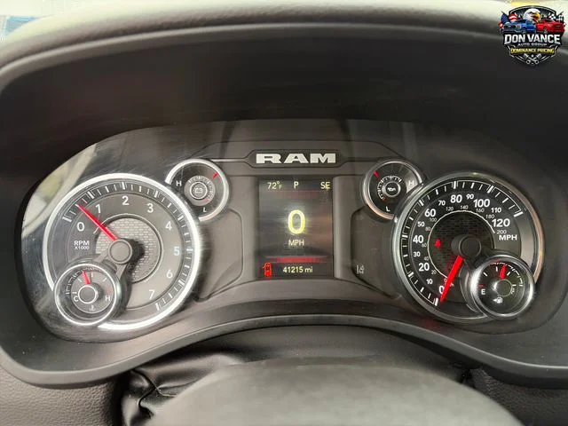 Used 2024 White Ram Big Horn/Lone Star image 15