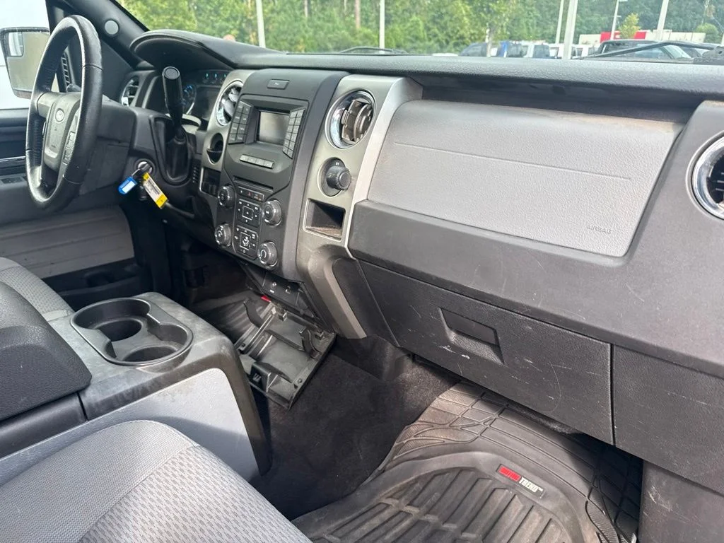 Used 2014 Blue Jeans Metallic Ford XLT image 26