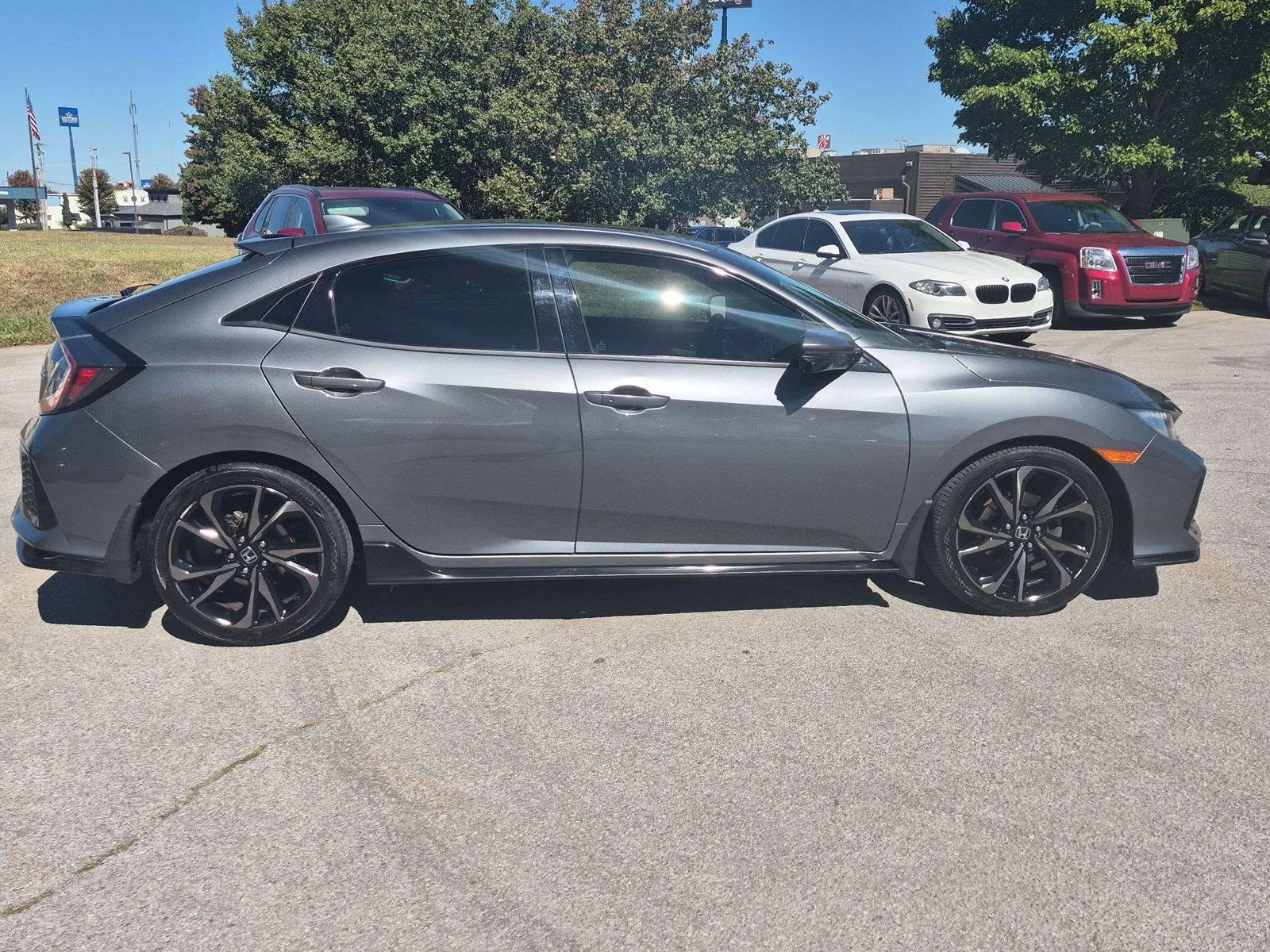 Used 2019 Sonic Gray Pearl Honda Sport Touring image 6