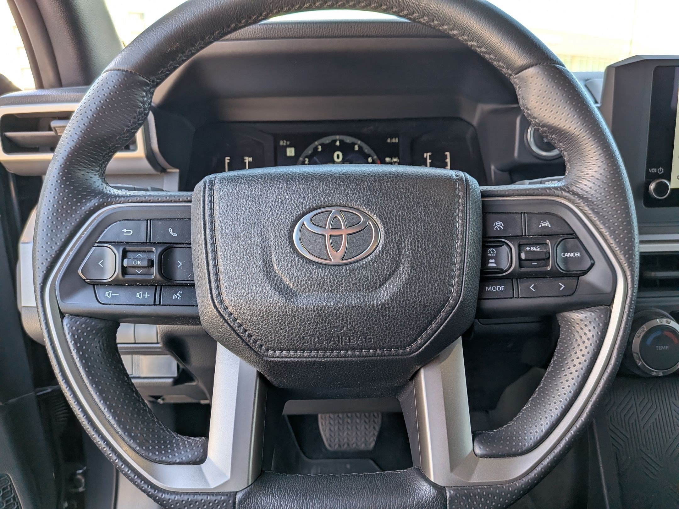 Used 2025 Underground Toyota SR5 image 14