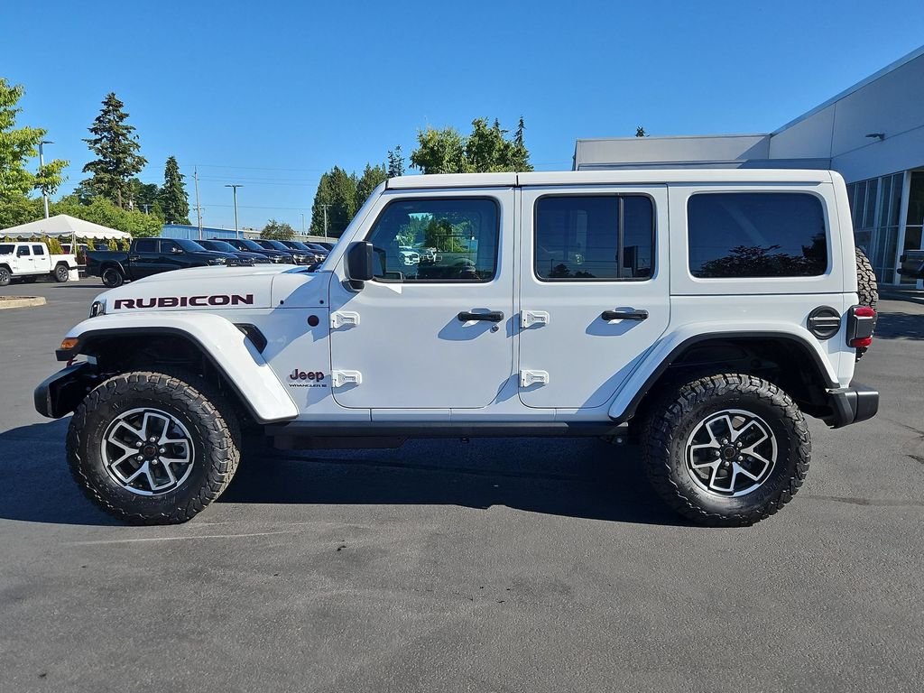 New 2026 Bright White Clear-Coat Exterior Paint Jeep Rubicon image 3