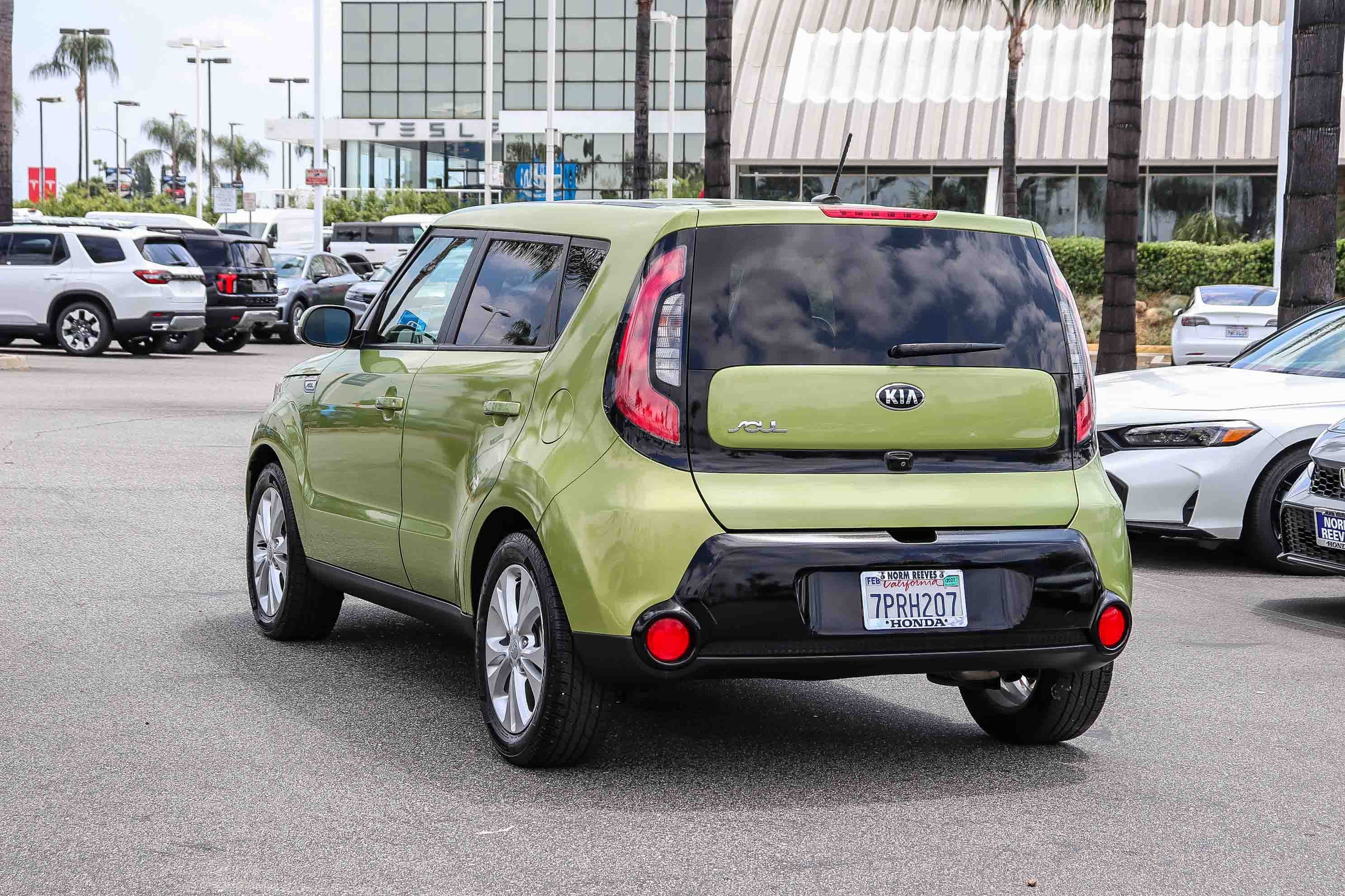 Used 2016 Alien II Kia + image 13
