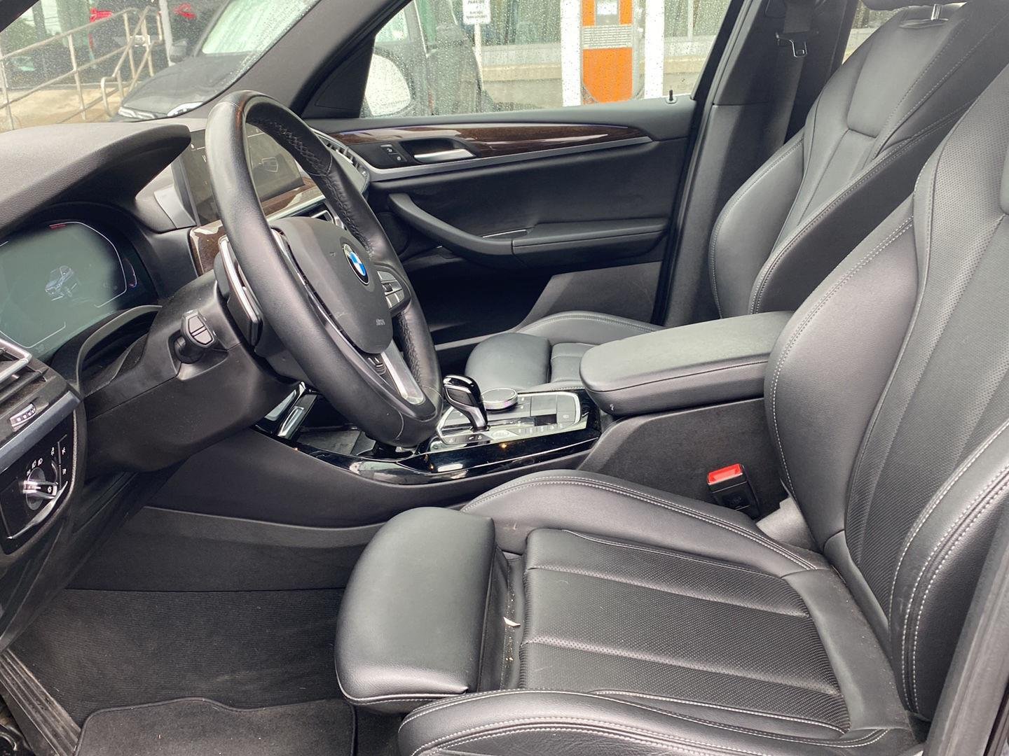 Certified Used 2024  Bmw  image 6