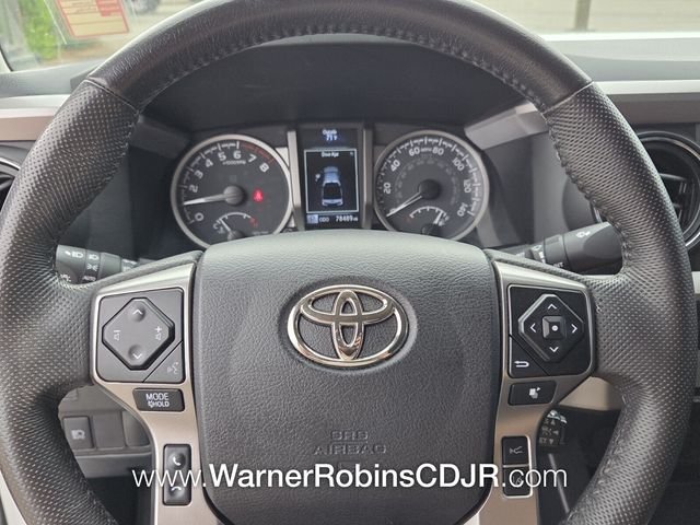 Used 2022 White Toyota SR5 image 26