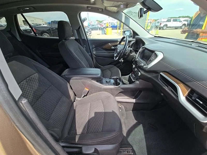 Used 2018 Coppertino Metallic GMC SLE image 30