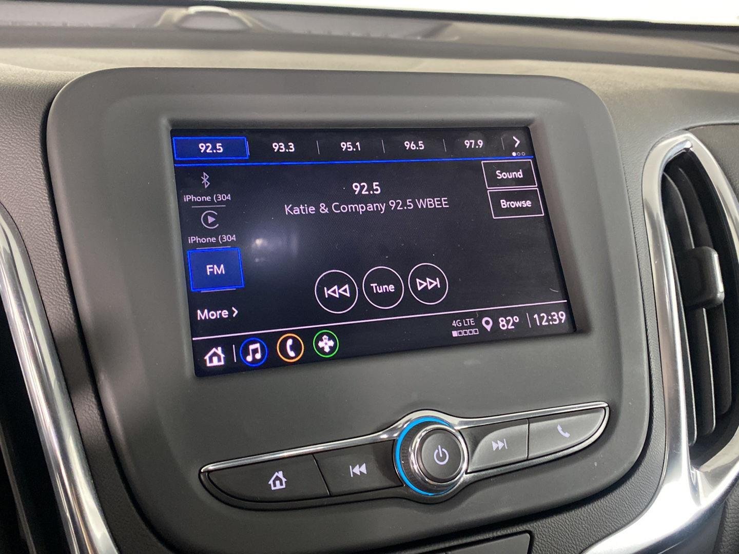 Used 2024 Summit White Chevrolet LT image 17