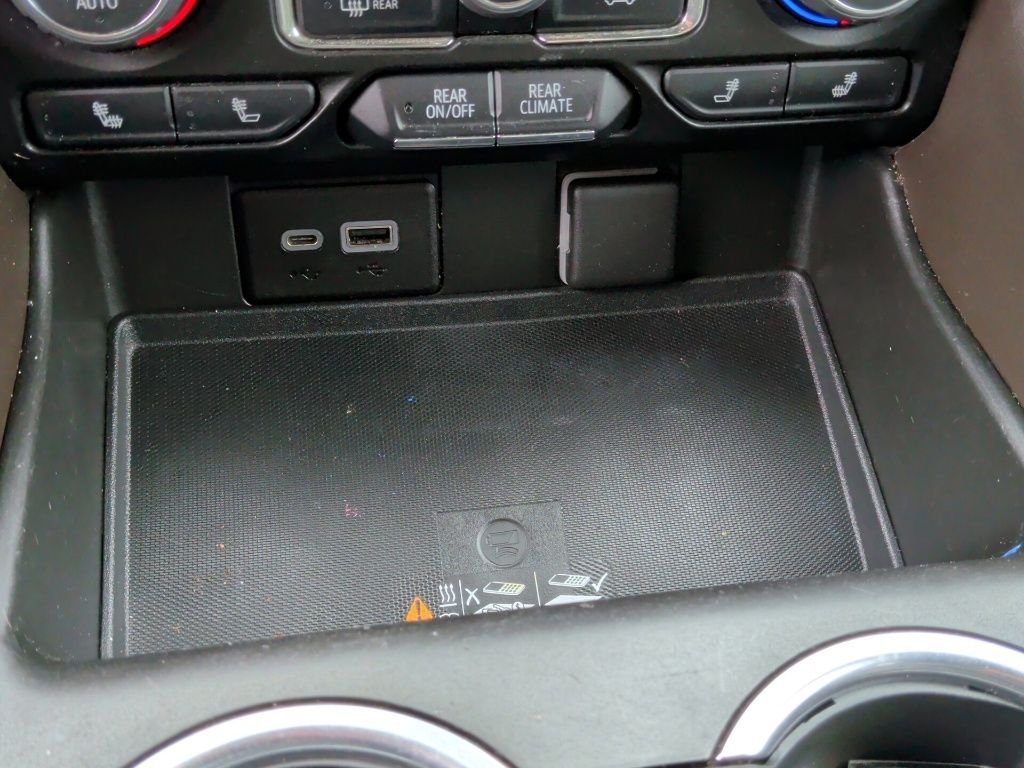 Used 2022 Gray Chevrolet LT image 31