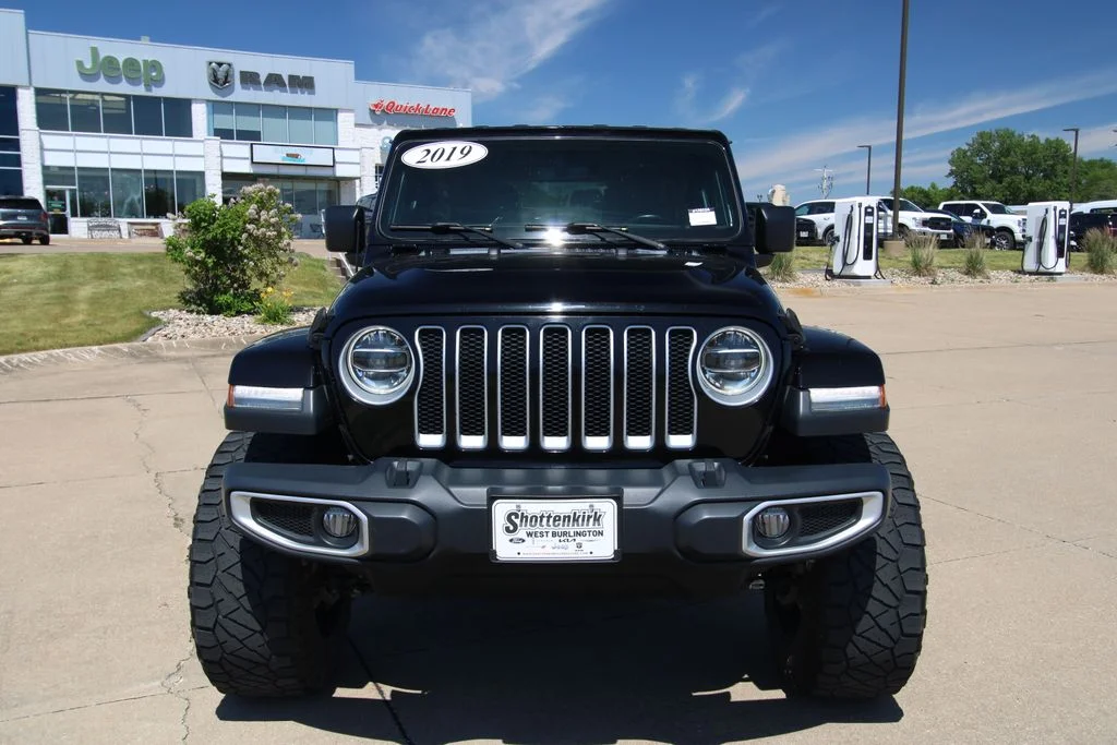 Used 2019 Black Jeep Unlimited Sahara image 2
