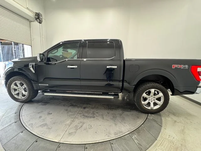 Used 2023 Black Metallic Ford Lariat image 15