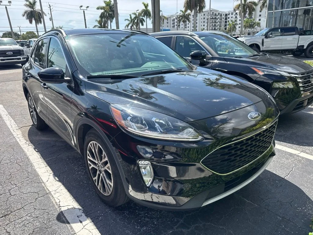 Used 2022 Black Metallic Ford SEL image 1