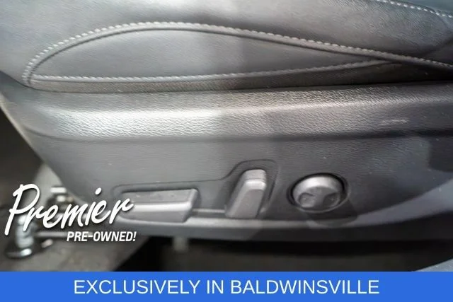 Used 2021 White Kia EX image 18