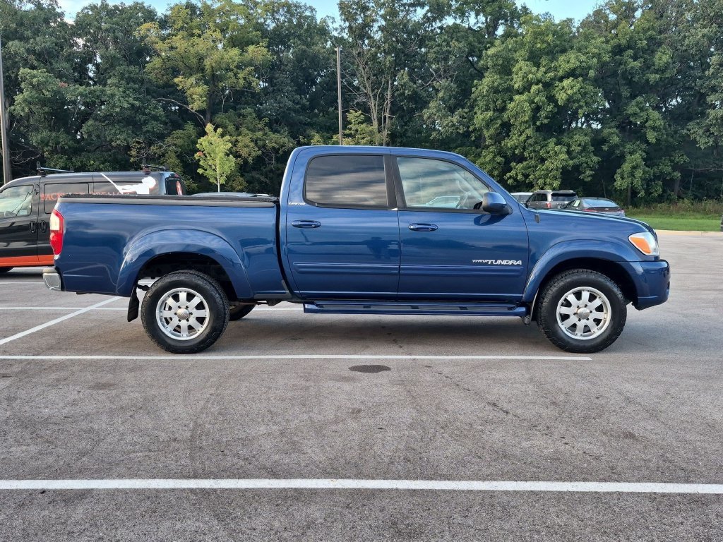 Used 2006  Toyota Limited image 8