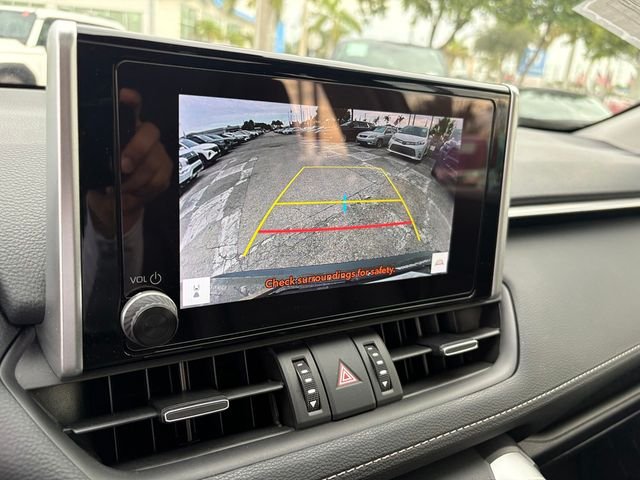 Used 2024 Gray Toyota XLE Premium image 3