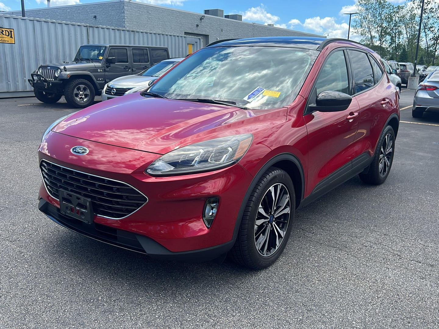 Used 2022 Rapid Red Metallic Tinted Clearcoat Ford SEL image 2