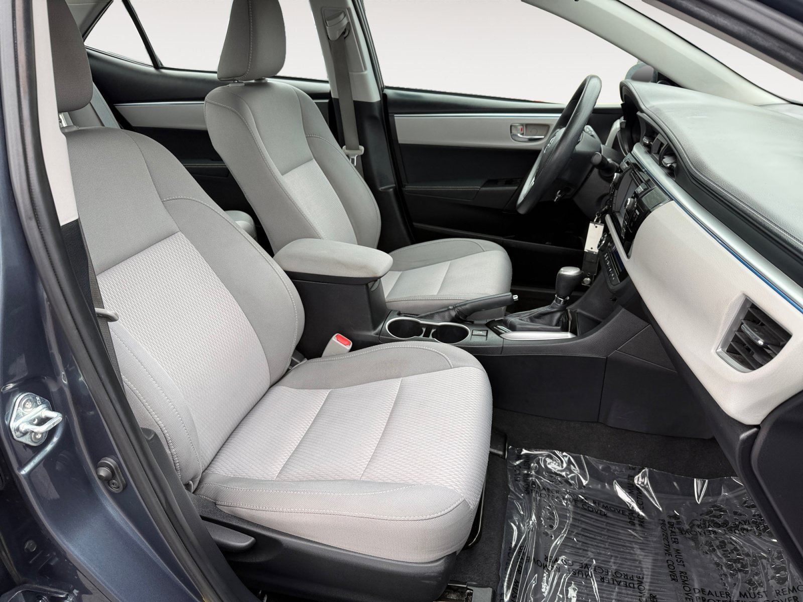 Used 2015 Slate Metallic Toyota LE image 19