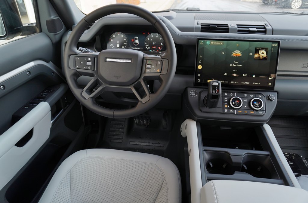 2026 LAND ROVER DEFENDER - Image 15