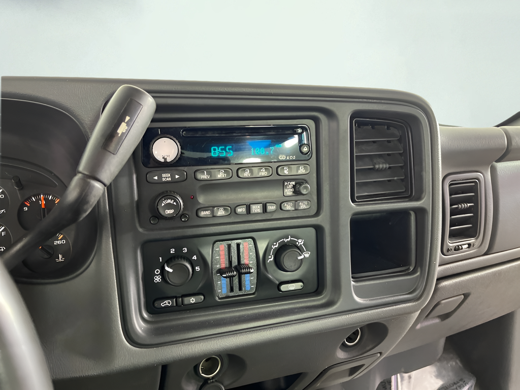 Used 2003 Carbon Metallic GMC SLE image 22