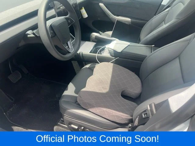 Used 2026 White Tesla  image 3