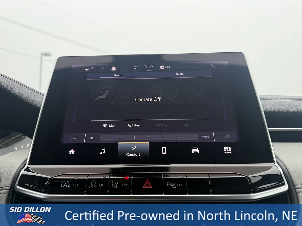 Used 2023 Laser Blue Pearl Coat Jeep Limited image 15
