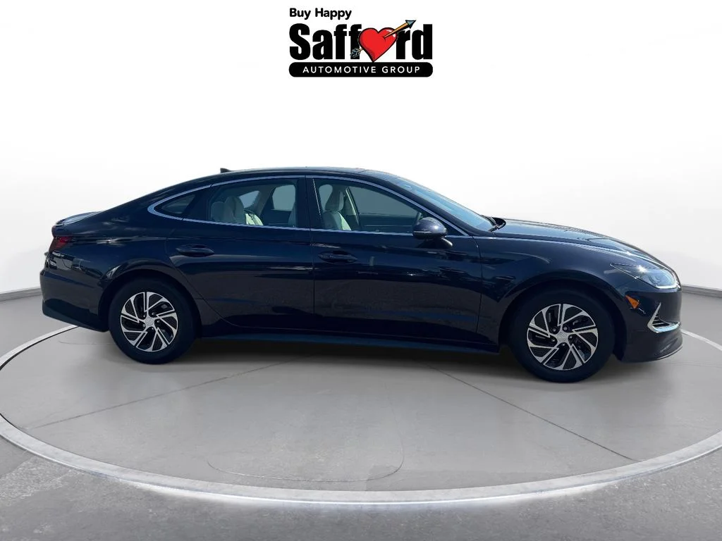 Used 2021 Blue Hyundai Blue image 6