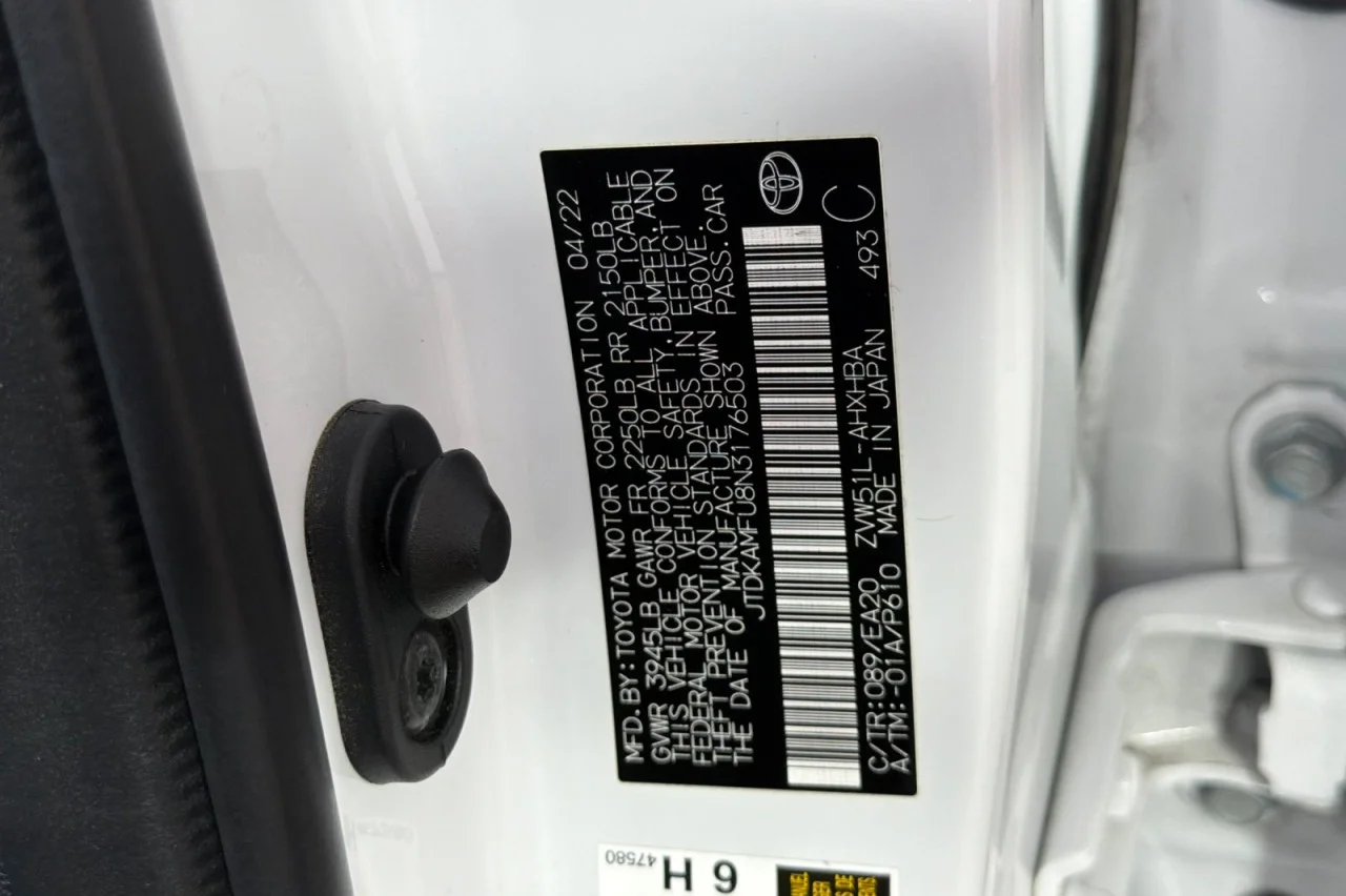 Used 2022 Wind Chill Pearl Toyota L Eco image 27