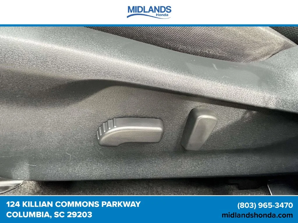 Used 2020 Gray Metallic Subaru Premium image 15