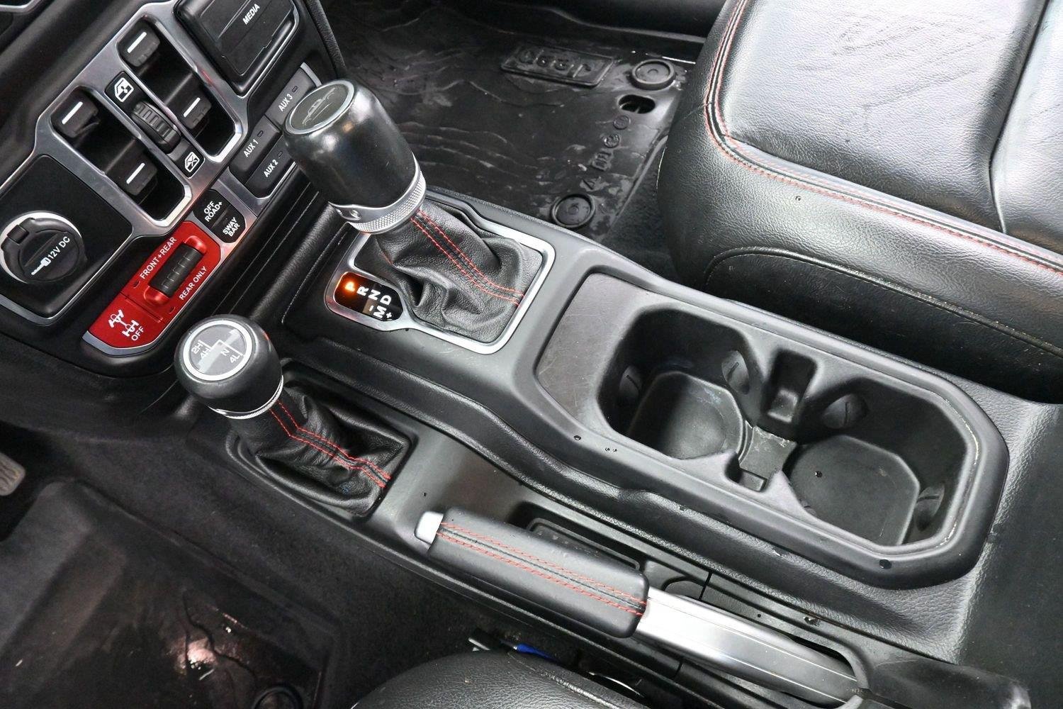 Used 2021 Bright White Clearcoat Jeep Rubicon image 23