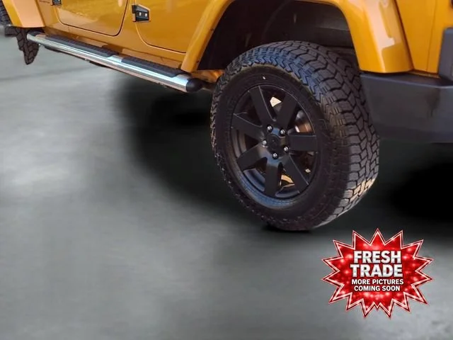Used 2014  Jeep Sahara image 22