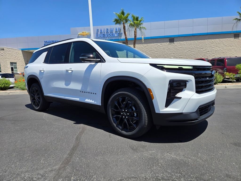2026 Chevrolet Traverse FWD LT's photo