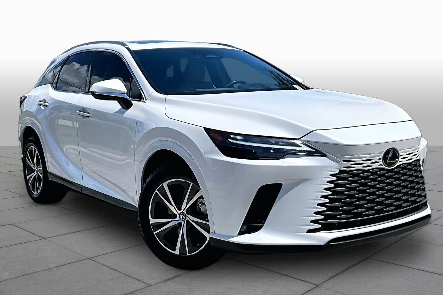 Used 2024 Eminent White Pearl Lexus Premium image 3